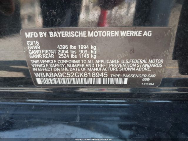 WBA8A9C52GK618945 BMW 320i