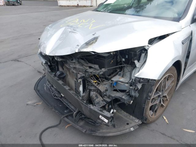 5XXGT4L39LG444628 KIA Optima Se