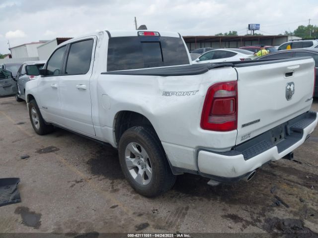 2023 RAM 1500 1C6SRFFT4PN532343 Photo 2