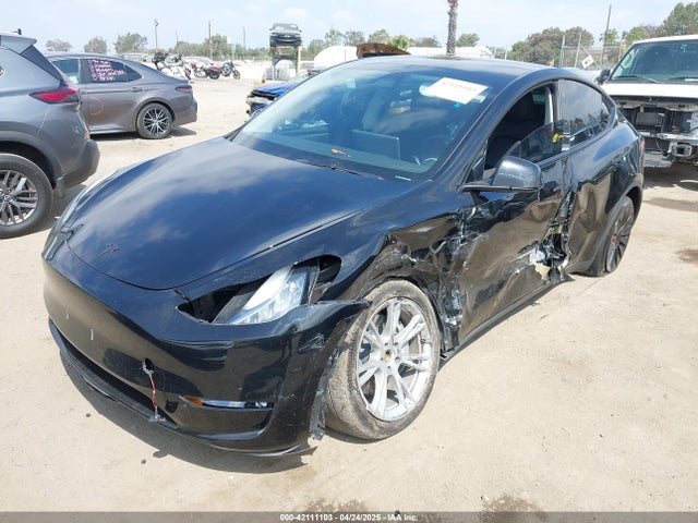 2023 TESLA MODEL Y 7SAYGDEE4PA073166 Photo 1