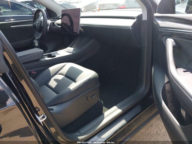 2023 TESLA MODEL Y 7SAYGDEE4PA073166 Photo 4