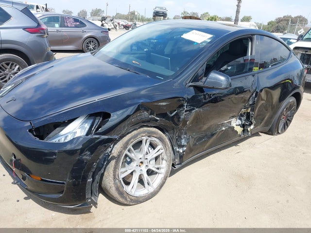 2023 TESLA MODEL Y 7SAYGDEE4PA073166 Photo 5