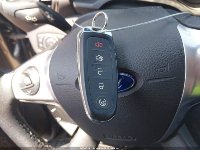 1FMCU9J96GUB20757 Ford Escape Titanium