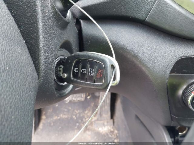 KM8J33A4XJU641063 Hyundai TUCSON SEL