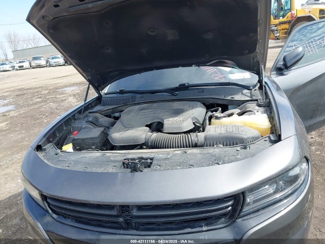 2C3CDXBG1KH589096 Dodge Charger Sxt Rwd