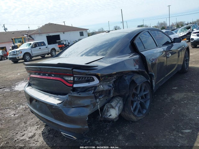 2C3CDXBG1KH589096 Dodge Charger Sxt Rwd
