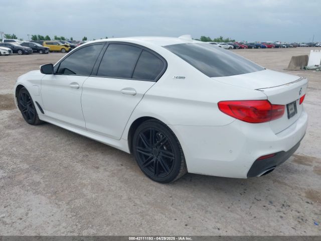 2019 BMW 530E WBAJA9C58KB389245 Photo 2
