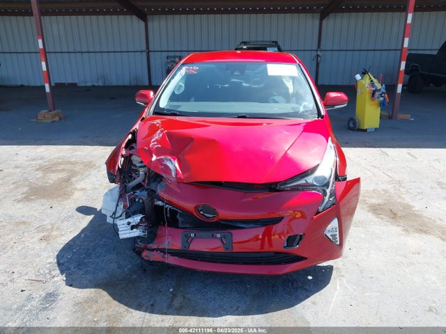 JTDKARFU1G3508166 Toyota Prius Three Touring