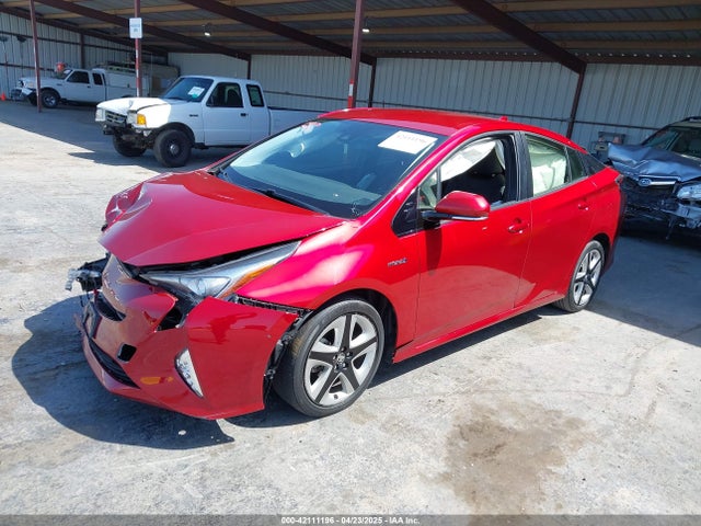 JTDKARFU1G3508166 Toyota Prius Three Touring