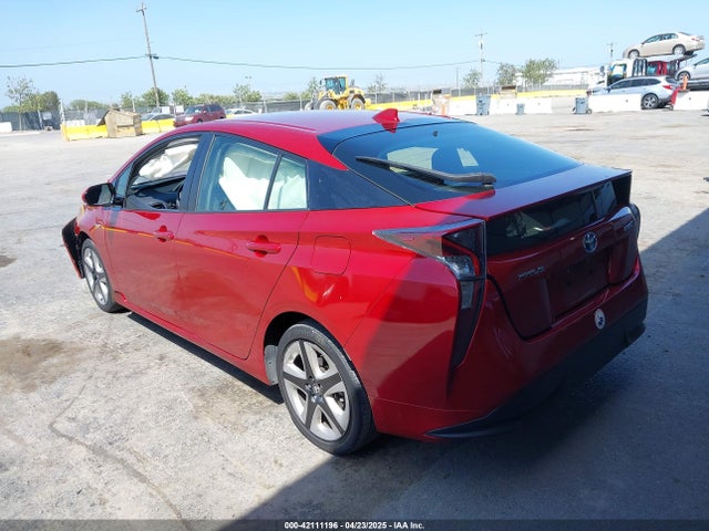 JTDKARFU1G3508166 Toyota Prius Three Touring