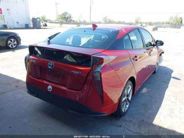 JTDKARFU1G3508166 Toyota Prius Three Touring