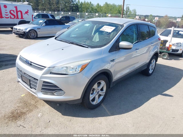 1FMCU9GX1EUB48145 Ford ESCAPE SE