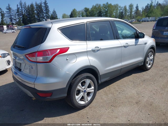 1FMCU9GX1EUB48145 Ford ESCAPE SE