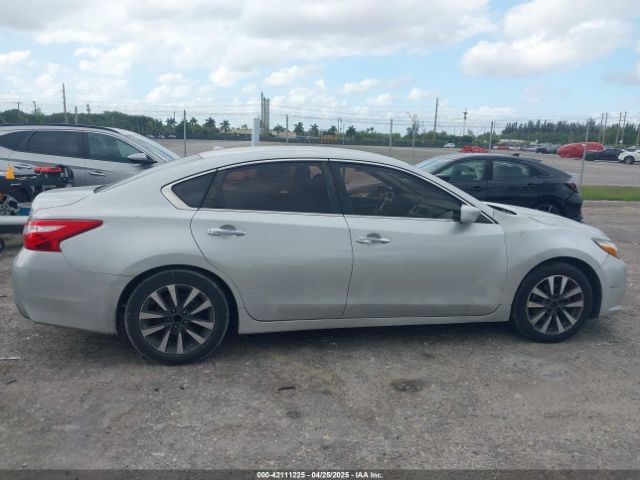 1N4AL3AP7HC188945 Nissan Altima 2.5 Sv