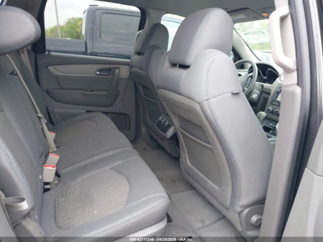 1GNKRFKDXFJ107942 Chevrolet Traverse Ls