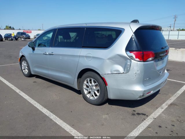 2023 CHRYSLER VOYAGER 2C4RC1CG0PR597647 Photo 2