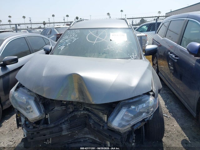 JN8AT2MT6HW148050 Nissan 2017