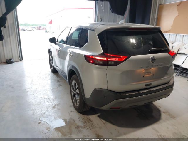 5N1AT3BA5MC733308 Nissan Rogue Sv Fwd