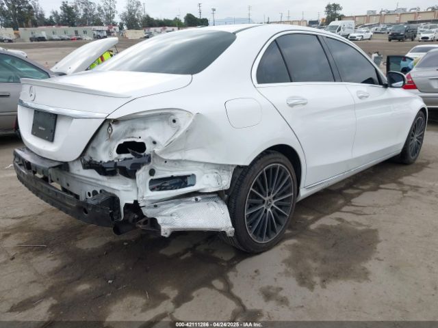 55SWF8DBXKU305138 Mercedes-Benz C 300