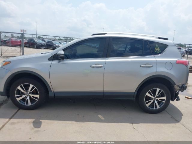 JTMWFREV5JJ202927 Toyota Rav4 Xle