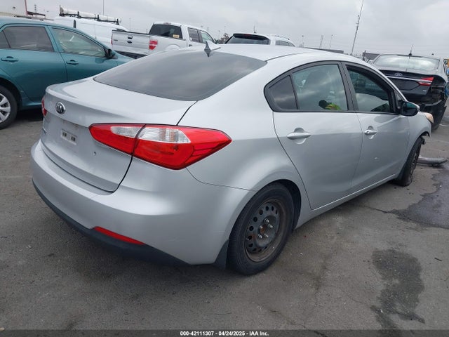 KIA FORTE LX 2015 KNAFK4A60F5399466 Image 4