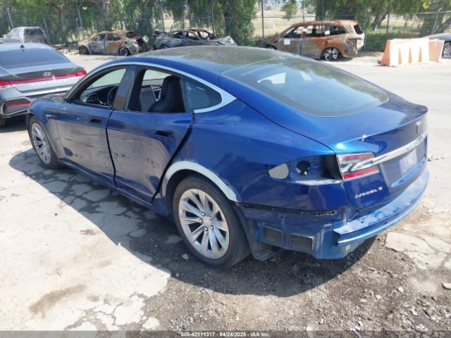 2017 TESLA MODEL S 5YJSA1E20HF208771 Photo 2