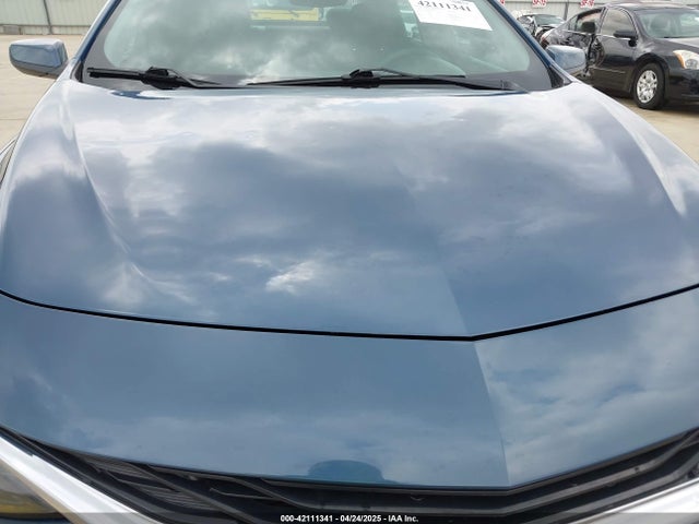 1G1ZD5ST9RF235211 Chevrolet lfv