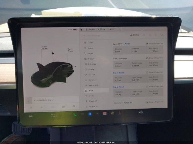 5YJ3E1EA7MF992425 Tesla 2021