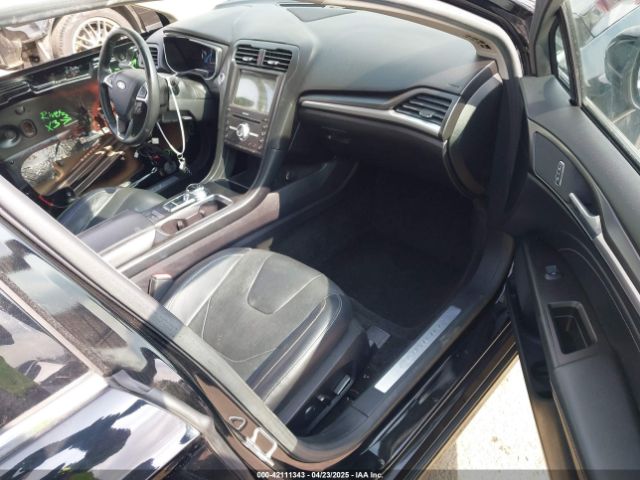 3FA6P0RU6JR115236 Ford Fusion Hybrid Titanium