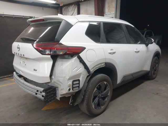 JN8BT3BA0RW355238 Nissan Rogue Sv Fwd