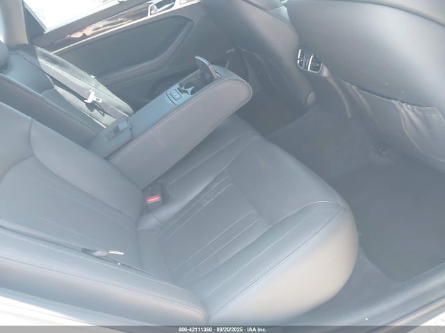 KMHGN4JE5JU253886 Genesis 2018