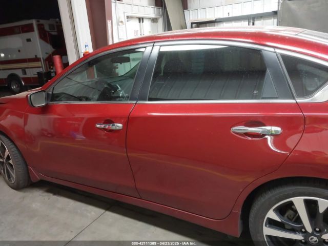1N4AL3AP4JC120138 Nissan Altima 2.5 Sr