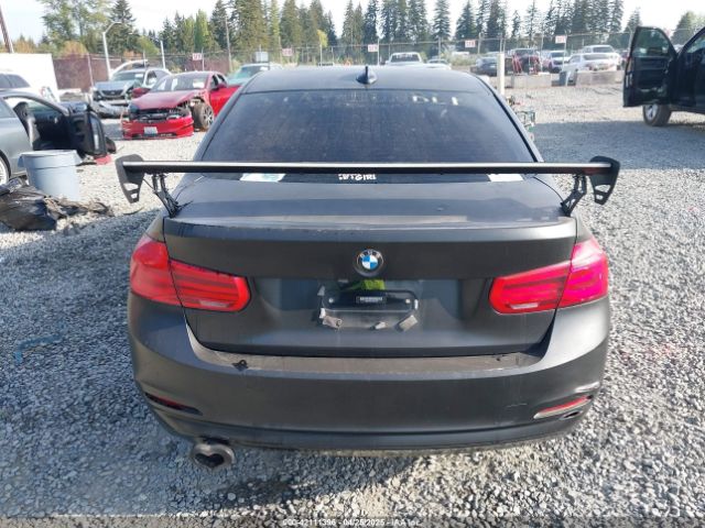 WBA8A9C55JK622768 BMW 320i