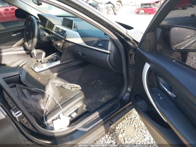 WBA8A9C55JK622768 BMW 320i