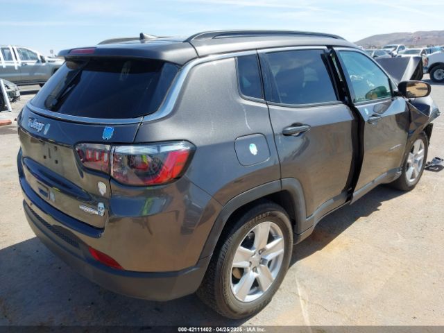 2022 JEEP COMPASS 3C4NJCBB5NT106599 Photo 3