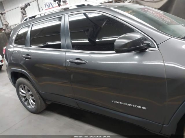 1C4PJMLXXKD315119 Jeep Cherokee Latitude Plus 4x4