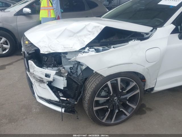 2024 VOLVO XC60 RECHARGE PLUG-IN HYBRID YV4H60DM9R1805451 Photo 5
