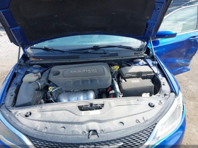 1C3CCCAB2GN189998 Chrysler 2016