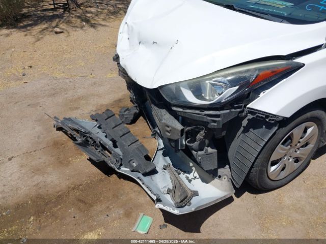 5NPDH4AE3GH702631 Hyundai ELANTRA SE