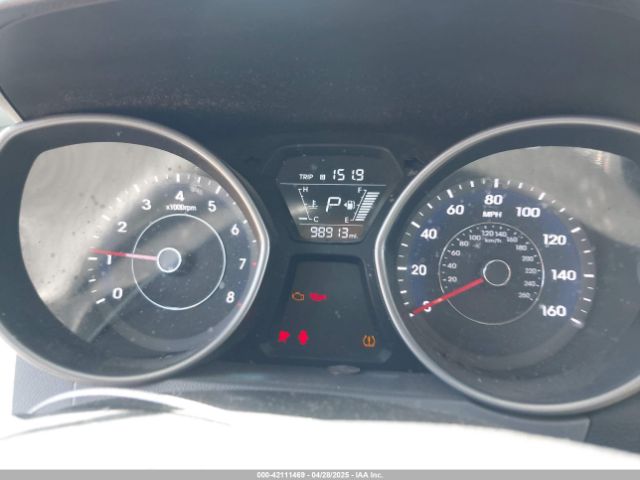 5NPDH4AE3GH702631 Hyundai ELANTRA SE