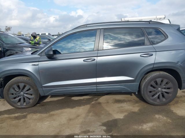 3VVCX7B24NM041463 Volkswagen Taos 1.5t S