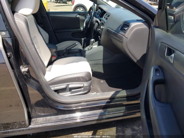 3VWD17AJ1GM277940 Volkswagen Jetta 1.8t Sport