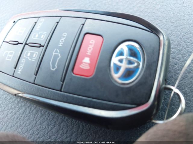 5TDZRKEC0MS038956 Toyota Sienna Limited