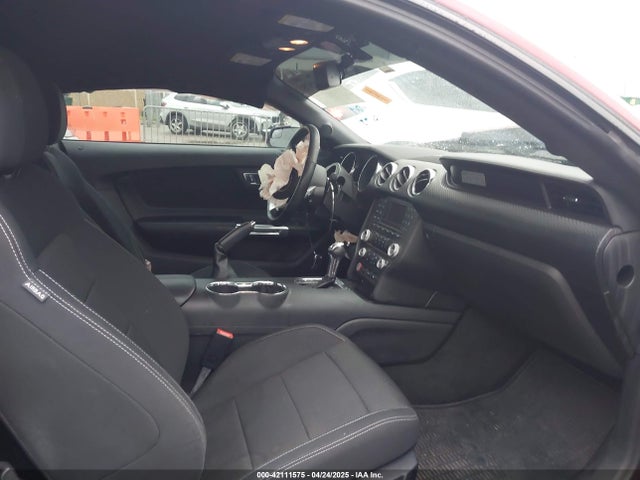 1FA6P8AM9G5283698 Ford Mustang V6
