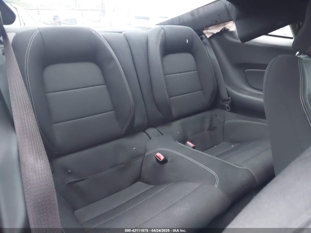 1FA6P8AM9G5283698 Ford Mustang V6