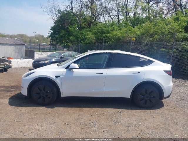 7SAYGDED7SA378872 Tesla Model Y Long Range Dual Motor All-wheel Drive