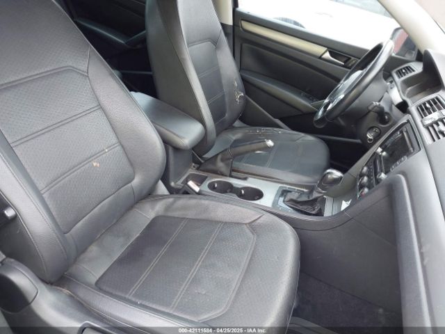 1VWBS7A31EC055144 Volkswagen Passat 1.8t Se