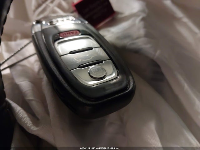 2016 AUDI S8 WAUJSAFD6GN001243 Photo 10