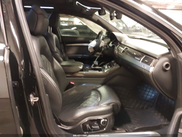 2016 AUDI S8 WAUJSAFD6GN001243 Photo 4