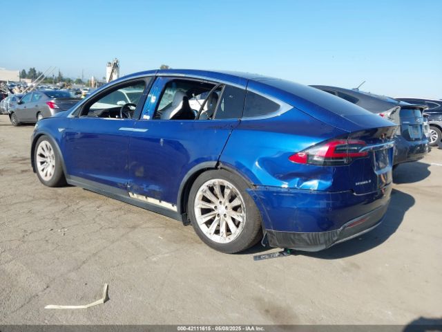 2016 TESLA MODEL X 5YJXCBE25GF002382 Photo 2